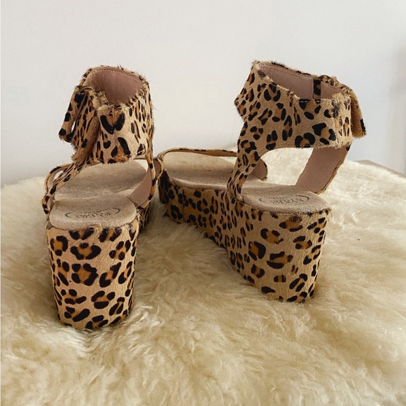 Pony hair leopard platform sandals - Never worn! - Picture 2 of 4